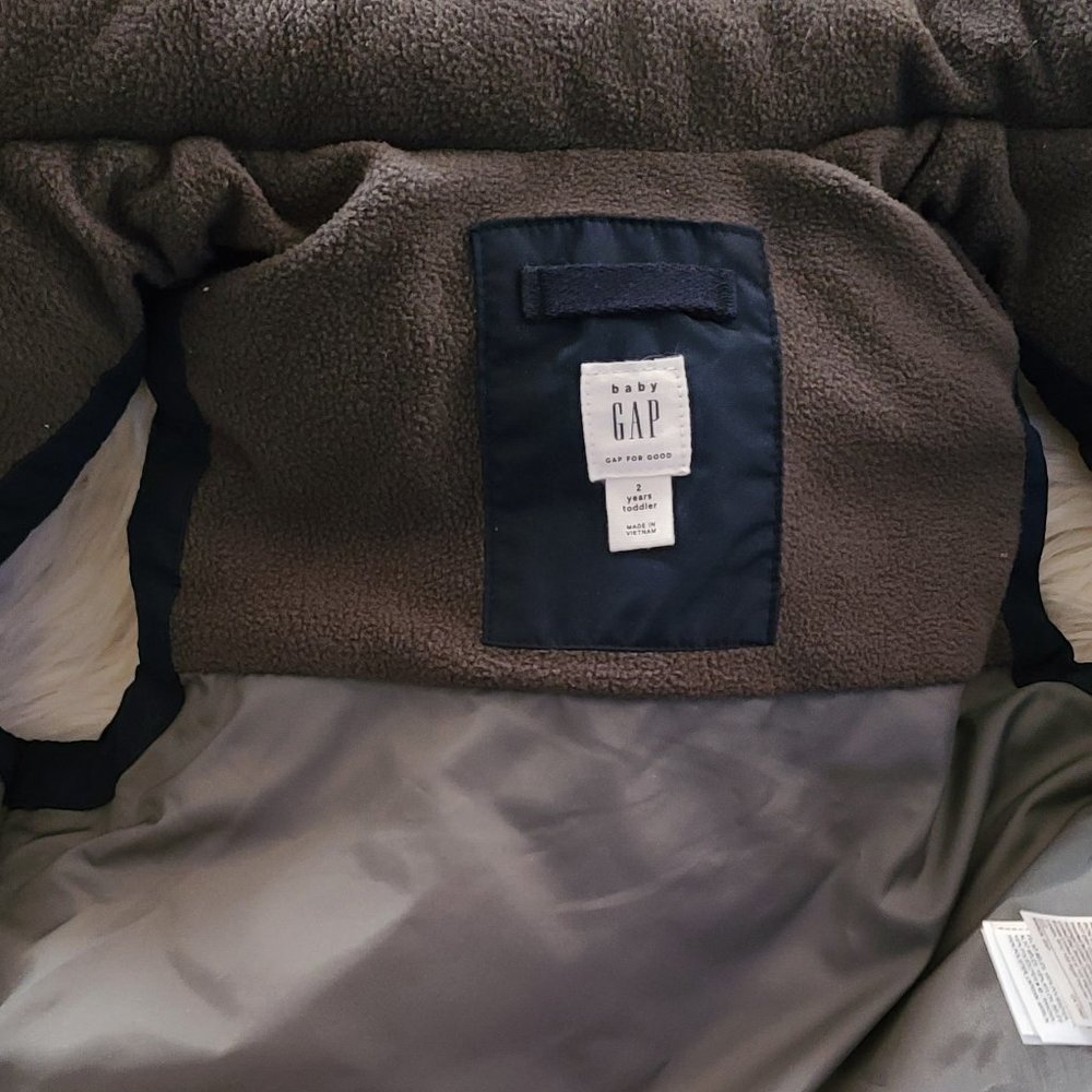 Gap Puffer - Picture 2 of 4